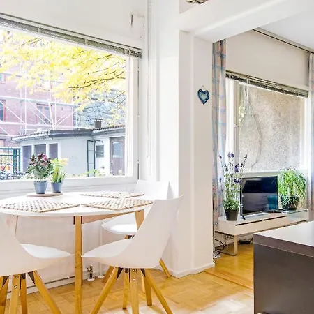 Wehost Kristianinkatu 3 * Helsinki